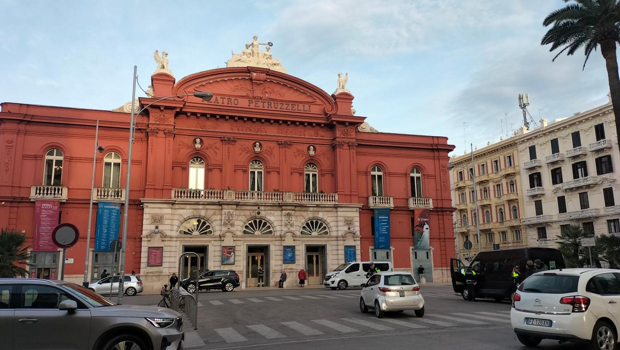 Al Teatro Rooms Bari Exteriér fotografie